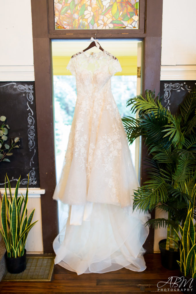 Twin Oaks | San Marcos | Moses + Isabella’s Wedding Photography Weddings twin-oaks-school-house-san-diego-wedding-photography-0006-683x1024 Twin Oaks | San Marcos | Moses + Isabella’s Wedding Photography