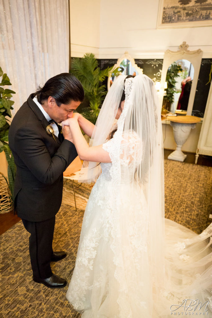 Twin Oaks | San Marcos | Moses + Isabella’s Wedding Photography Weddings twin-oaks-school-house-san-diego-wedding-photography-0021-683x1024 Twin Oaks | San Marcos | Moses + Isabella’s Wedding Photography
