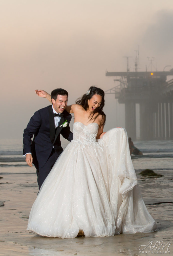scripps-seaside-forum-san-diego-wedding-photographer-0049-691x1024 Scripps Seaside Forum | La Jolla | Katharine + Farid’s Wedding Photography
