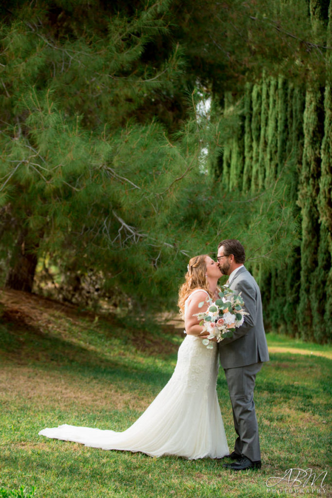 vineyard-hacienda-san-diego-wedding-photographer-0013-683x1024 Vineyard Hacienda | Spring Valley | Hollie + Donald’s Wedding Photography