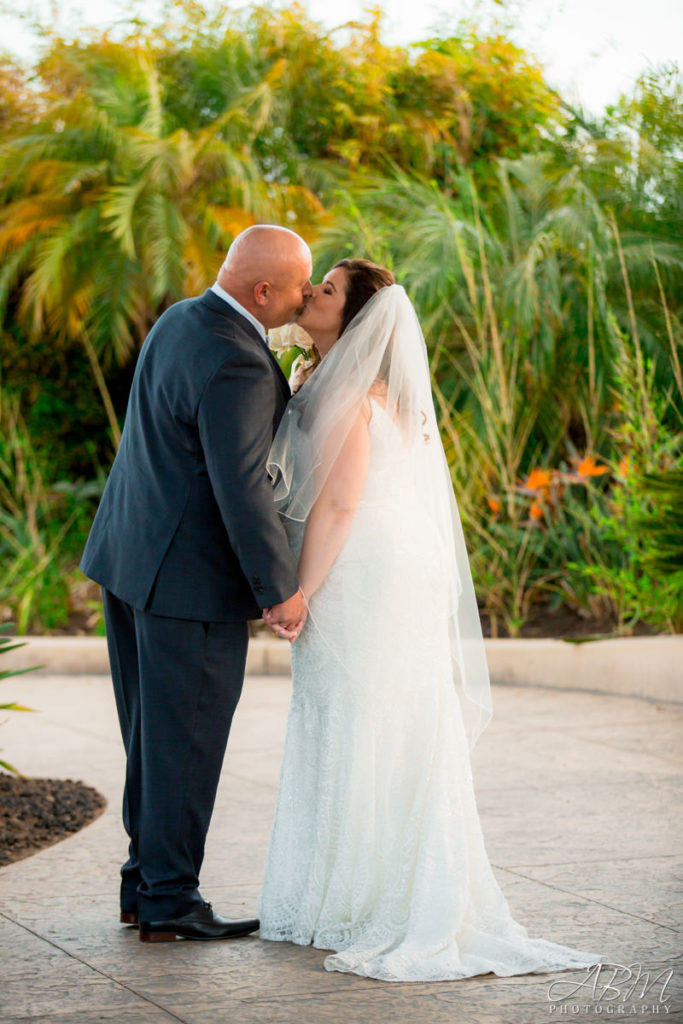 bail-hai-weddings-san-diego-wedding-photographer-0024-683x1024 Bali Hai | San Diego | Meghan + Ryan’s Wedding