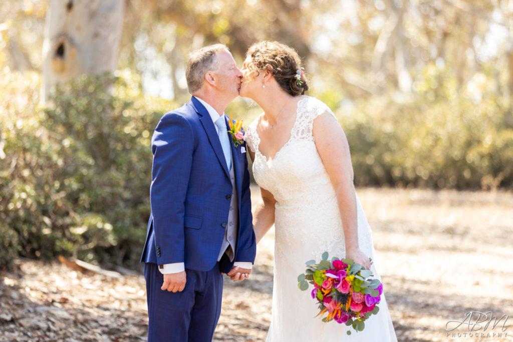 La Jolla Cove Bridge Cove | La Jolla | Brian + Jean’s Wedding Photography Weddings la-jolla-cove-bridge-club-san-diego-wedding-photographer-0011-1-1024x683 La Jolla Cove Bridge Cove | La Jolla | Brian + Jean’s Wedding Photography