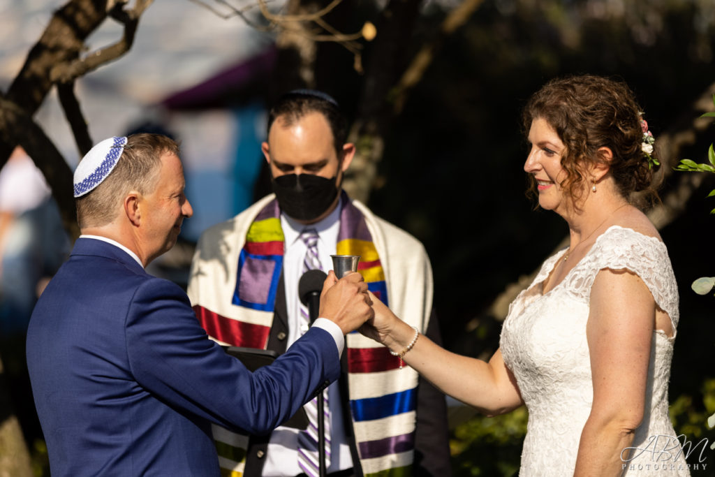 La Jolla Cove Bridge Cove | La Jolla | Brian + Jean’s Wedding Photography Weddings la-jolla-cove-bridge-club-san-diego-wedding-photographer-0022-1-1024x683 La Jolla Cove Bridge Cove | La Jolla | Brian + Jean’s Wedding Photography
