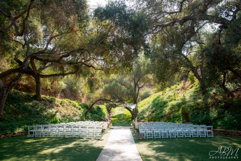 Los Willows Wedding Estate | Fallbrook | Ann Marie + Joey’s Wedding Photography Venue Spotlight Weddings los-willows-wedding-estate-san-diego-wedding-photographer-0010-1024x683 Los Willows Wedding Estate | Fallbrook | Ann Marie + Joey’s Wedding Photography