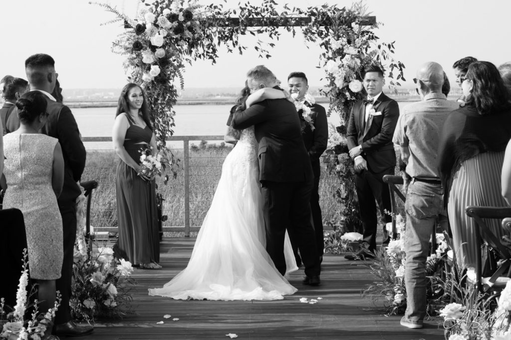 Salt Drift Pointe | Imperial Beach | Chris and Jessica’s Wedding Photography Weddings salt-drift-san-diego-wedding-wedding-photographer-0029-1024x681 Salt Drift Pointe | Imperial Beach | Chris and Jessica’s Wedding Photography
