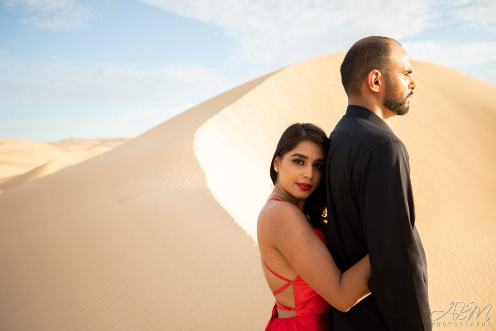 san-diego-wedding-photographer-glamis-sand-dunes-0002-1024x683 Glamis Sand Dunes | Jotika + Shernal’s Engagement Photography