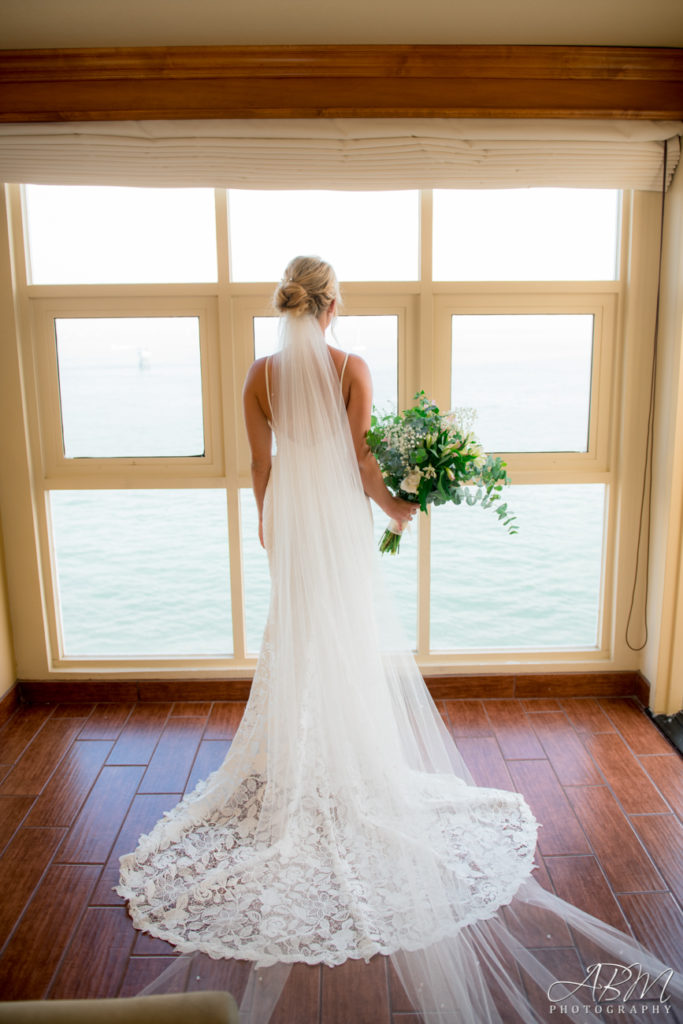 san-diego-wedding-photographer-oceanview-room-017-683x1024 Oceanview Room at Ballast Point | Point Loma | Mia + Colin’s Wedding Photography