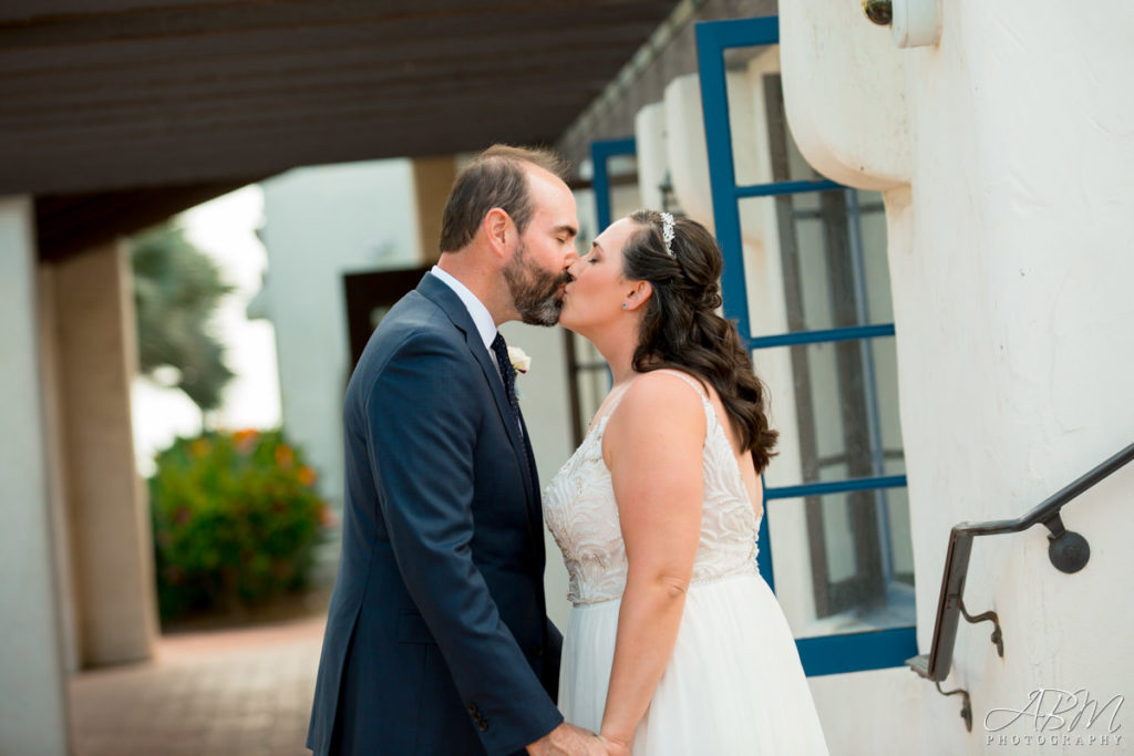 Ole Hanson Beach Club | San Clemente | Christina + Stephen’s Wedding Photography Weddings san-diego-wedding-photographer-ole-hanson-beach-club-0019-1024x683 Ole Hanson Beach Club | San Clemente | Christina + Stephen’s Wedding Photography