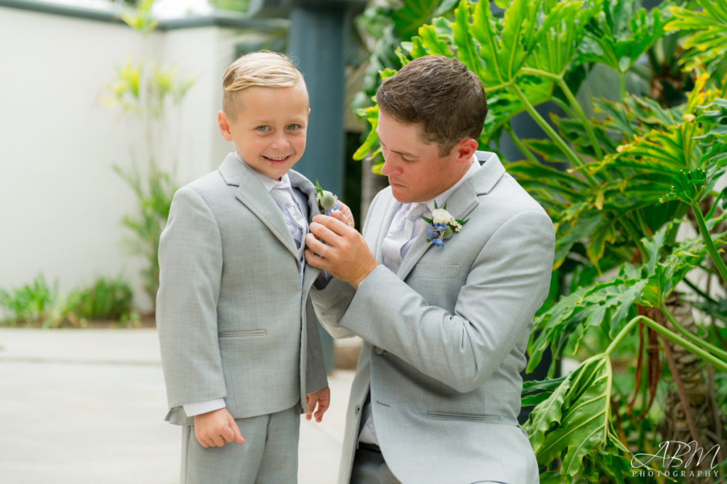 san-diego-wedding-photographer-paradise-point-0015-1024x682 Paradise Point | San Diego | Morgan + Jeremy’s Wedding Photography