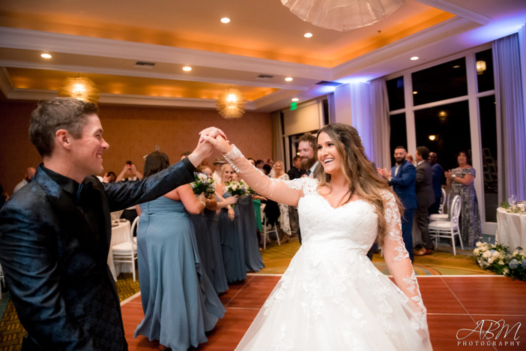 san-diego-wedding-photographer-paradise-point-0050-1024x683 Paradise Point | San Diego | Morgan + Jeremy’s Wedding Photography