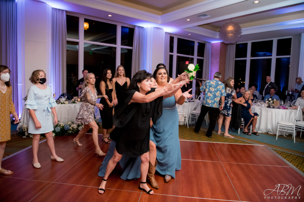 san-diego-wedding-photographer-paradise-point-0056-1024x683 Paradise Point | San Diego | Morgan + Jeremy’s Wedding Photography
