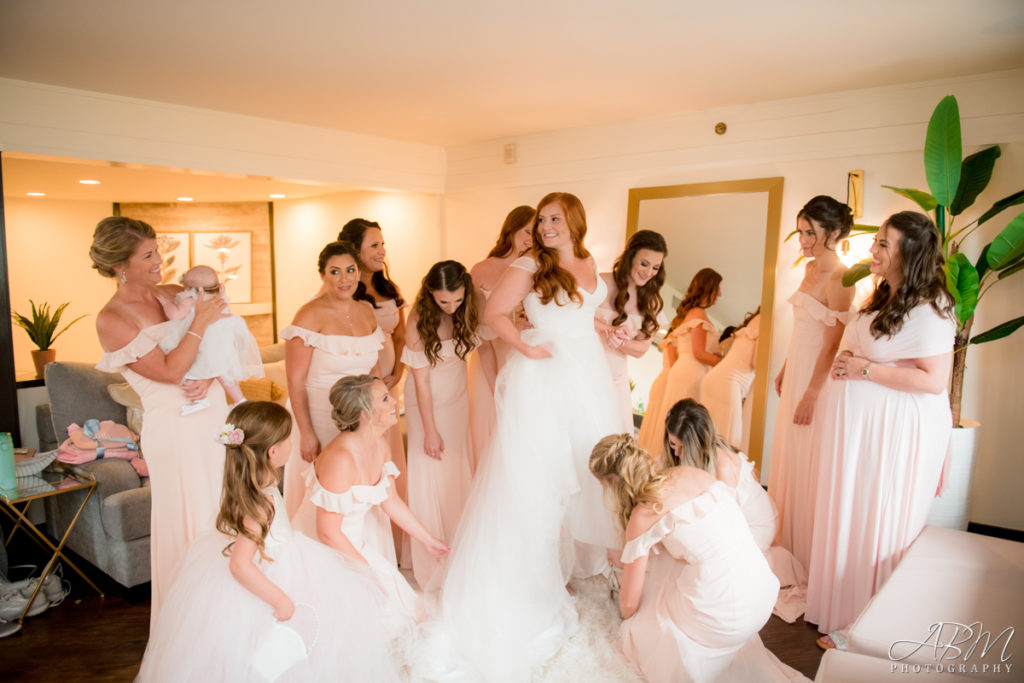 Windmill Food Hall | Carlsbad | Maddie + Matthew’s Wedding Photography Venue Spotlight Weddings san-diego-wedding-photographer-windmill-carlsbad-0009-1024x683 Windmill Food Hall | Carlsbad | Maddie + Matthew’s Wedding Photography