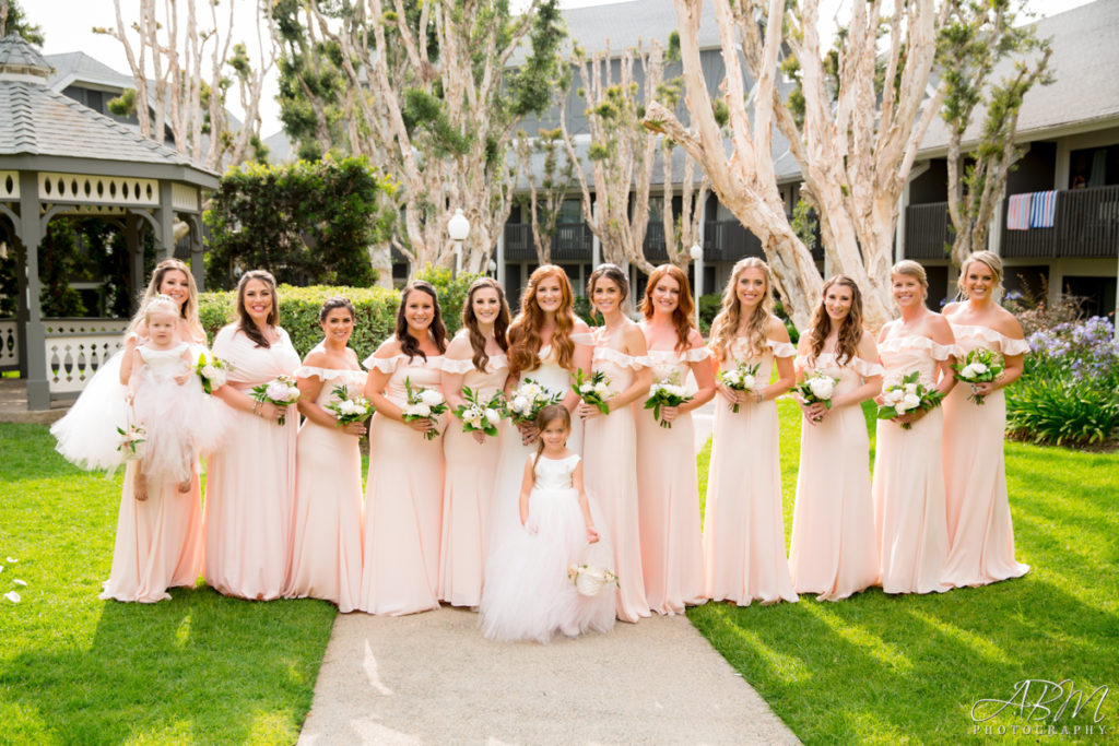 Windmill Food Hall | Carlsbad | Maddie + Matthew’s Wedding Photography Venue Spotlight Weddings san-diego-wedding-photographer-windmill-carlsbad-0013-1024x683 Windmill Food Hall | Carlsbad | Maddie + Matthew’s Wedding Photography