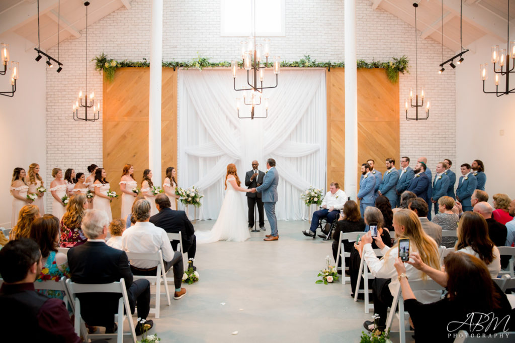 Windmill Food Hall | Carlsbad | Maddie + Matthew’s Wedding Photography Venue Spotlight Weddings san-diego-wedding-photographer-windmill-carlsbad-0023-1024x683 Windmill Food Hall | Carlsbad | Maddie + Matthew’s Wedding Photography