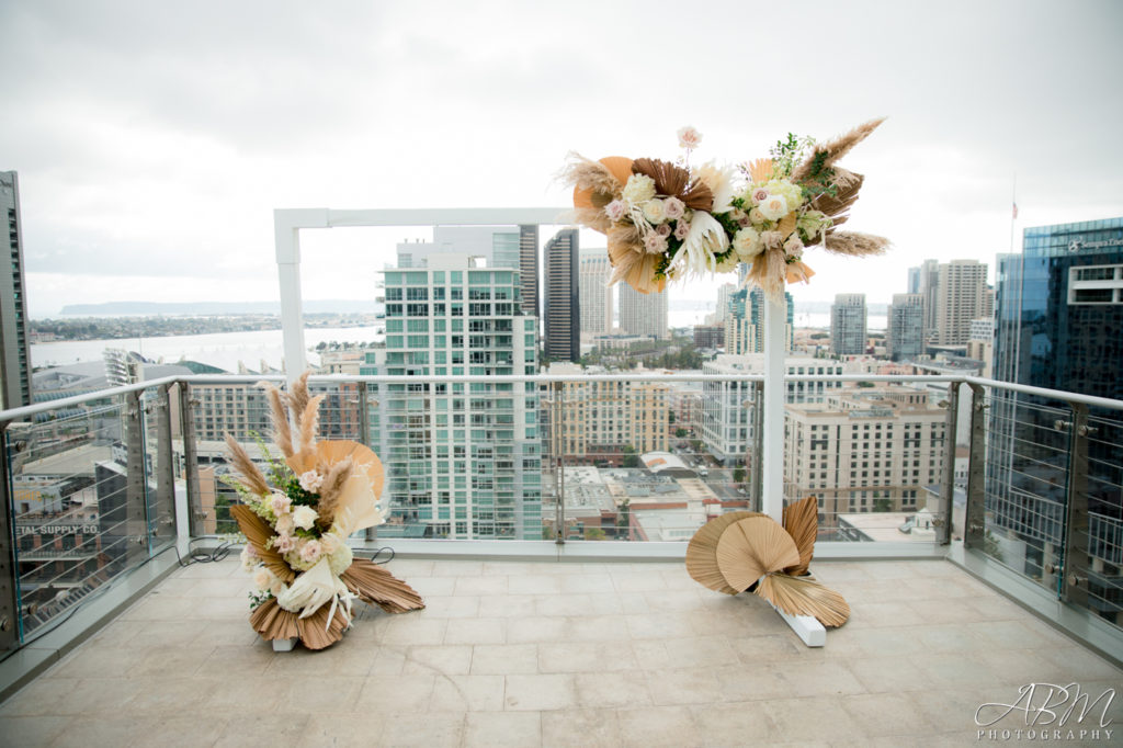 Ly-0243-1024x682 Ultimate Skybox at Diamond View | Downtown San Diego | Daniel and Jenn's Wedding Photography 