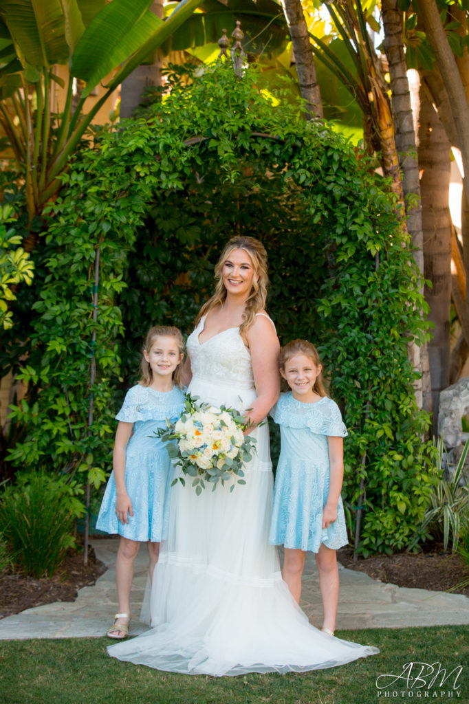Bali Hai | San Diego | Lindsey + Tim’s Wedding Photography Weddings bali-hai-san-diego-wedding-photography-0016-682x1024 Bali Hai | San Diego | Lindsey + Tim’s Wedding Photography