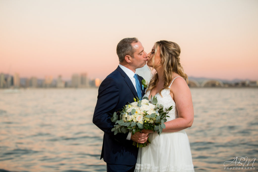 Bali Hai | San Diego | Lindsey + Tim’s Wedding Photography Weddings bali-hai-san-diego-wedding-photography-0042-1024x682 Bali Hai | San Diego | Lindsey + Tim’s Wedding Photography