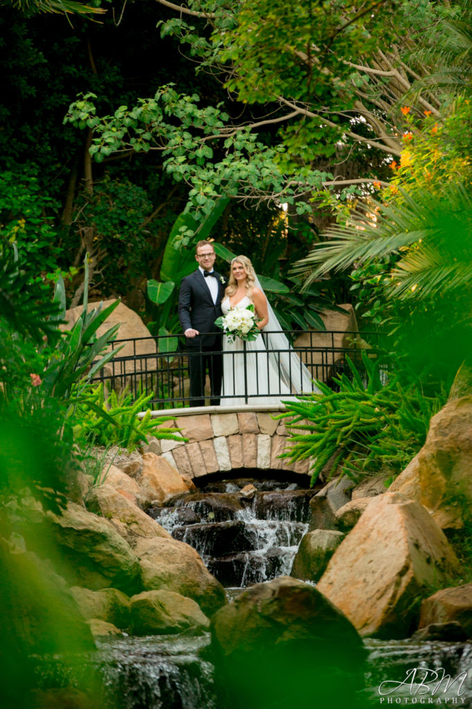 grand-tradition-estate-gardens-san-diego-wedding-photographer-041-682x1024 Grand Tradition Estate & Gardens | Fallbrook | Samantha and Mathias's Wedding Photography