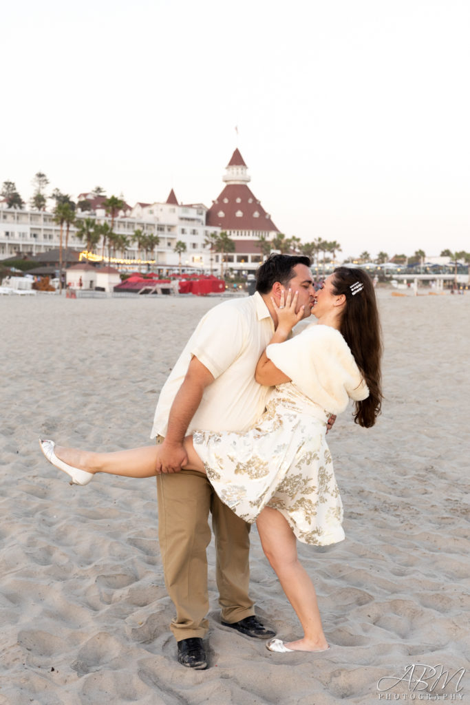 hotel-del-coronado-san-diego-engagement-photographer-021-683x1024 Hotel Del Coronado | Coronado | Austin and Rachel's Engagement Photography