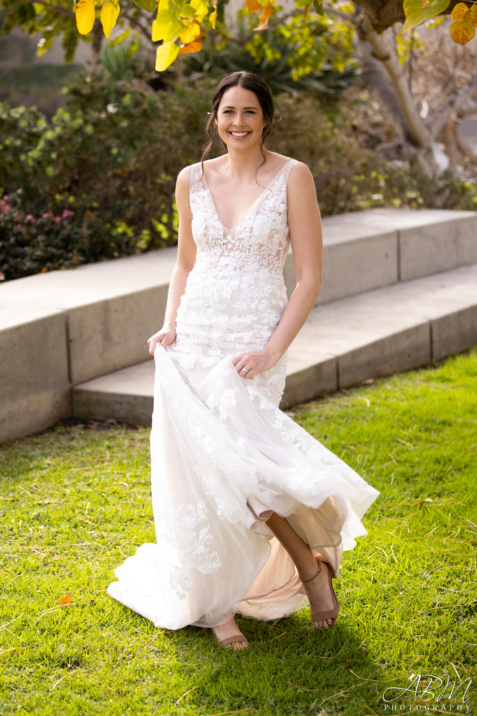 scripps-seaside-forum-san-diego-wedding-photography-012-683x1024 Scripps Seaside Forum | La Jolla | Shelby and Gregory's Wedding Photography
