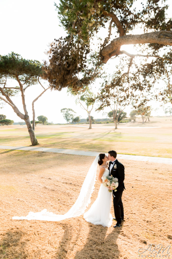 The Lodge at Torrey Pines | La Jolla | Lauren and Matthew's Wedding Photography Weddings the-lodge-at-torrey-pines-san-diego-wedding-photography-029-682x1024 The Lodge at Torrey Pines | La Jolla | Lauren and Matthew's Wedding Photography