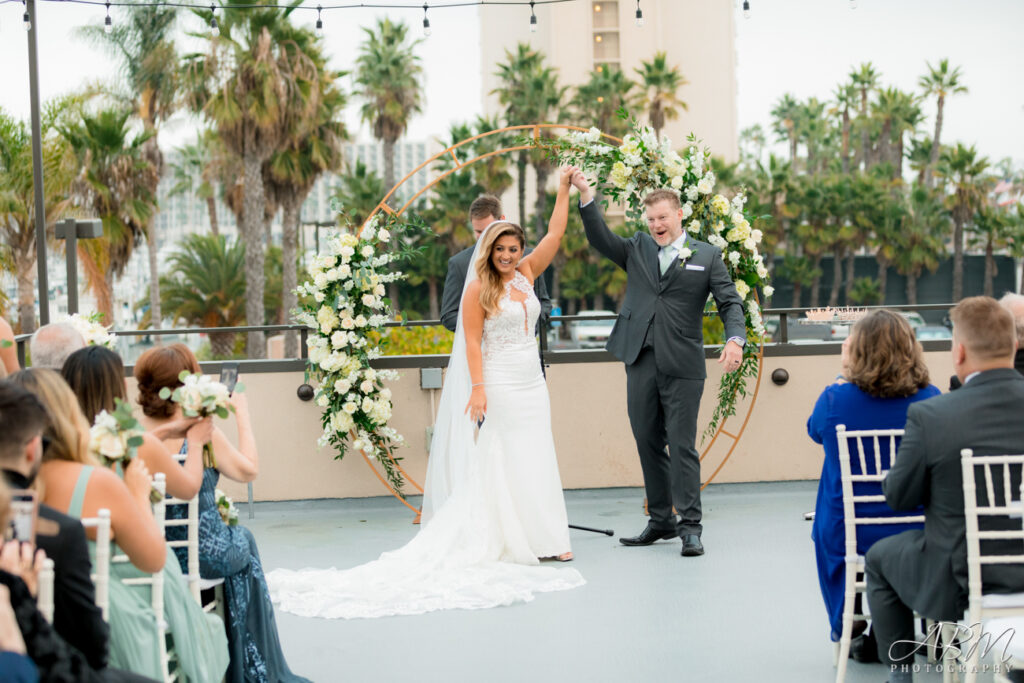 Harbor View Loft | San Diego | Jessica + Daniel’s Wedding Photography Weddings Harbor-View-Loft-san-diego-wedding-photograhy-0021-1024x683 Harbor View Loft | San Diego | Jessica + Daniel’s Wedding Photography