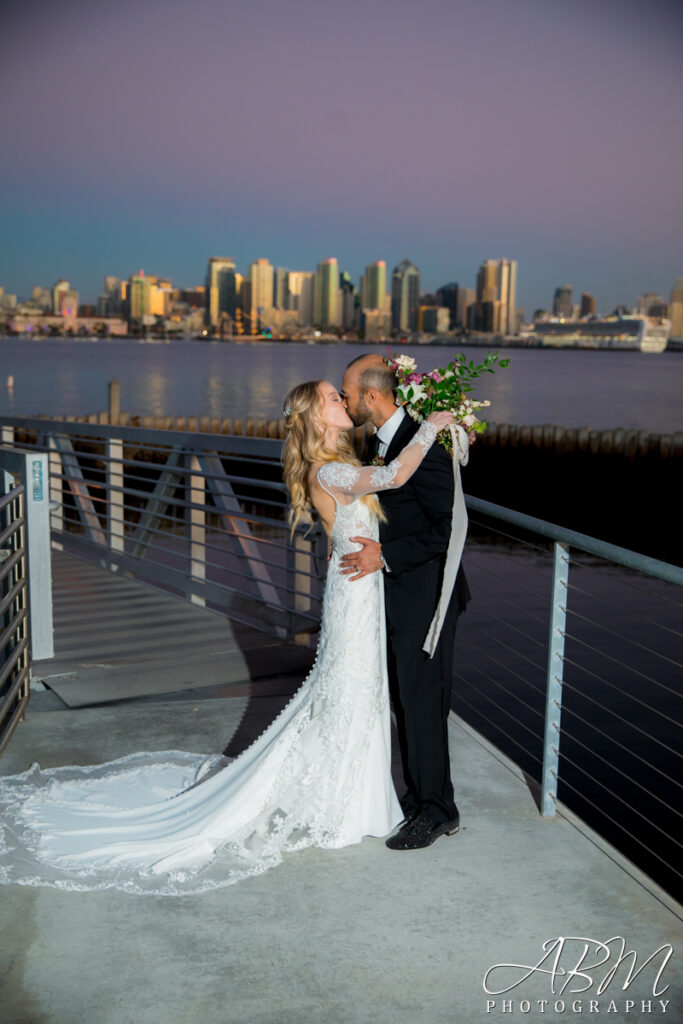 coasterra-san-diego-wedding-photography-037-683x1024 Coasterra | San Diego | Elyse + Guy’s Wedding Photography