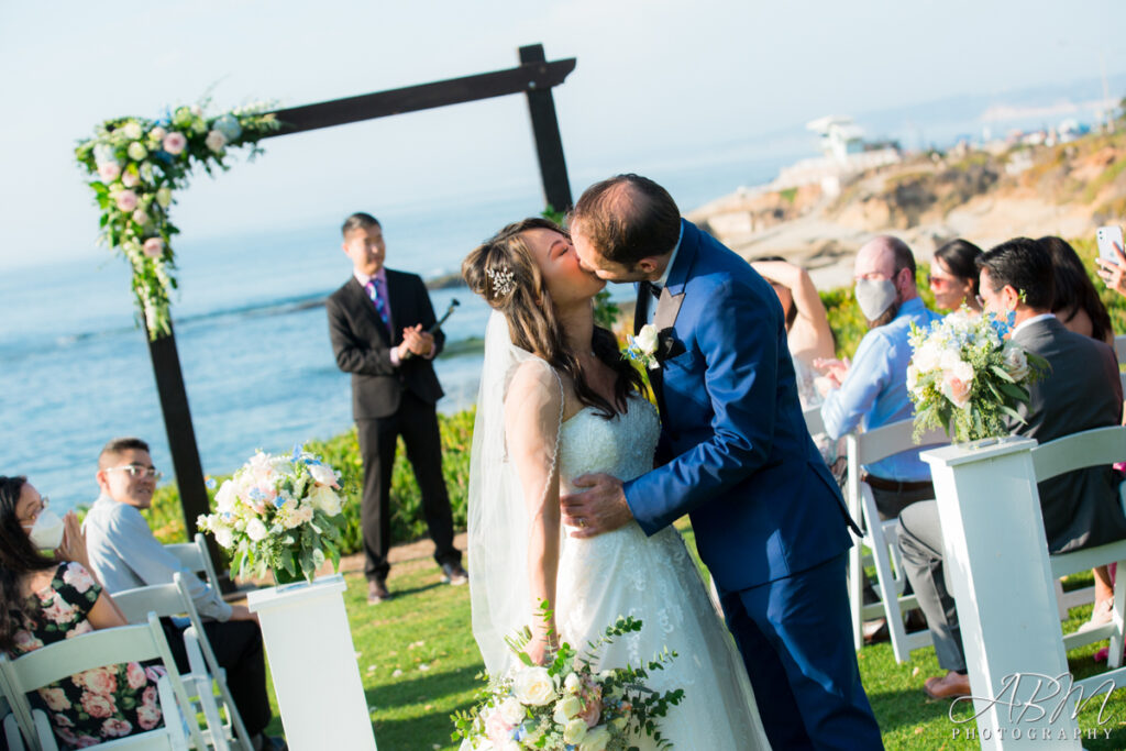Cuvier Club | La Jolla | Joyce + Marius’ Wedding Photography Weddings cuvier-club-la-jolla-wedding-photography-025-1024x683 Cuvier Club | La Jolla | Joyce + Marius’ Wedding Photography