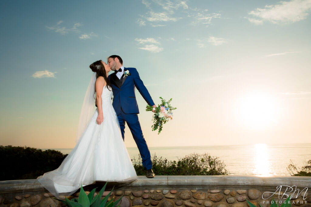 Cuvier Club | La Jolla | Joyce + Marius’ Wedding Photography Weddings cuvier-club-la-jolla-wedding-photography-043-1024x683 Cuvier Club | La Jolla | Joyce + Marius’ Wedding Photography