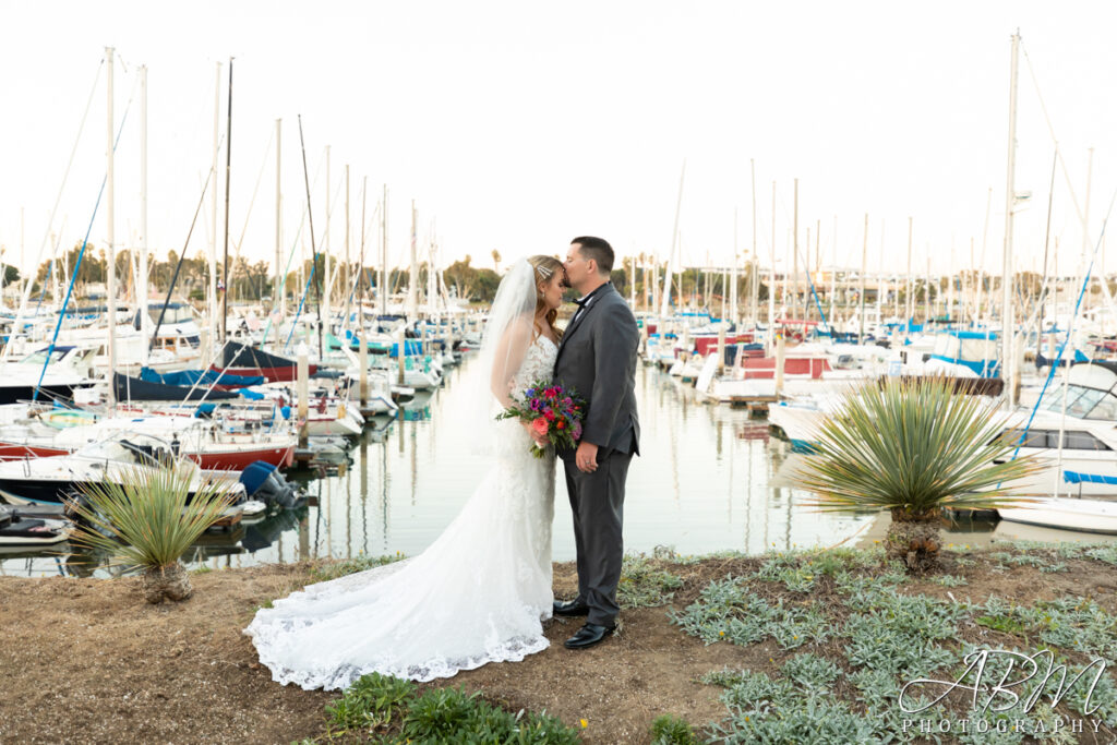 harbor-view-loft-san-diego-wedding-photography-040-1024x683 Harbor View Loft | San Diego | Allyson + Robert’s Wedding Photography