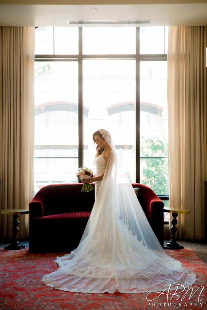 Pendry | San Diego | Cynthia + Anthony’s Wedding Photography Weddings pendry-downtown-san-diego-wedding-photography-004-683x1024 Pendry | San Diego | Cynthia + Anthony’s Wedding Photography