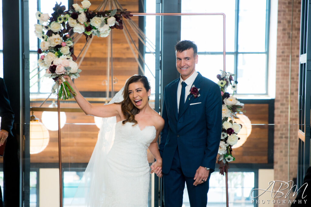 Pendry | San Diego | Cynthia + Anthony’s Wedding Photography Weddings pendry-downtown-san-diego-wedding-photography-021-1024x683 Pendry | San Diego | Cynthia + Anthony’s Wedding Photography