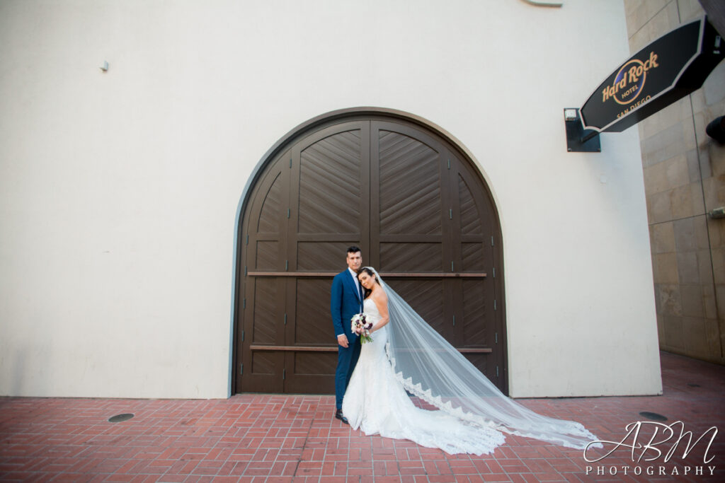 Pendry | San Diego | Cynthia + Anthony’s Wedding Photography Weddings pendry-downtown-san-diego-wedding-photography-032-1024x683 Pendry | San Diego | Cynthia + Anthony’s Wedding Photography