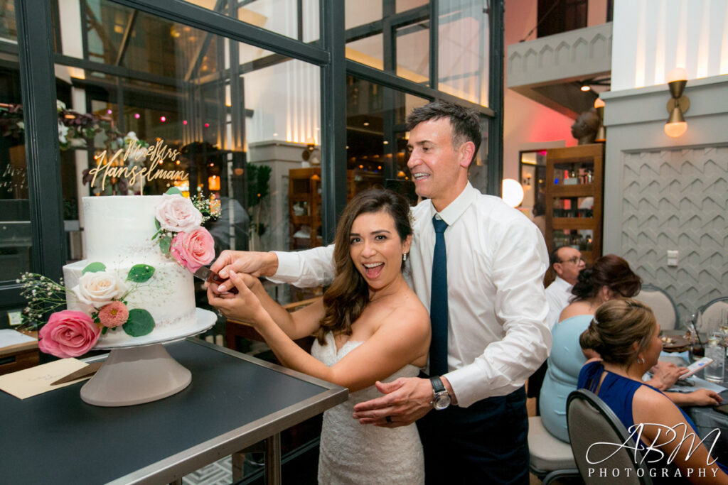 Pendry | San Diego | Cynthia + Anthony’s Wedding Photography Weddings pendry-downtown-san-diego-wedding-photography-049-1024x683 Pendry | San Diego | Cynthia + Anthony’s Wedding Photography