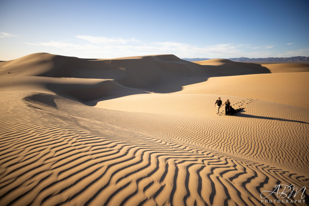 01glamis-sand-dunes-engagement-photography-009-1024x683 Glamis Sand Dunes | Imperial County | Engagement Photography