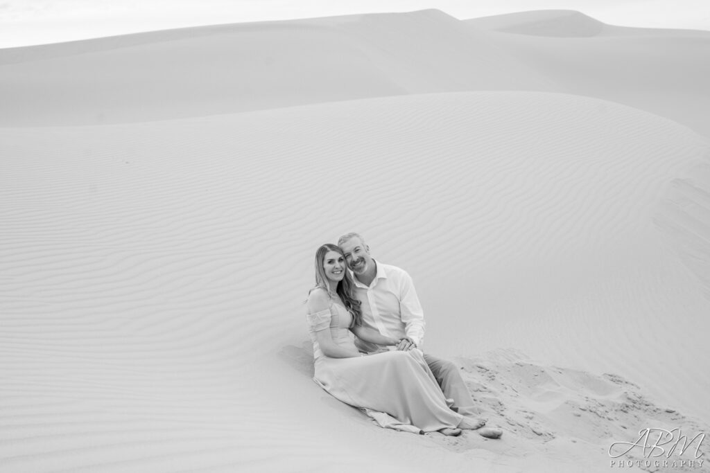 glamis-sand-dunes-engagement-wedding-photography-12-1024x683 Glamis Sand Dunes | California | Brian and Julie's Engagement Photography