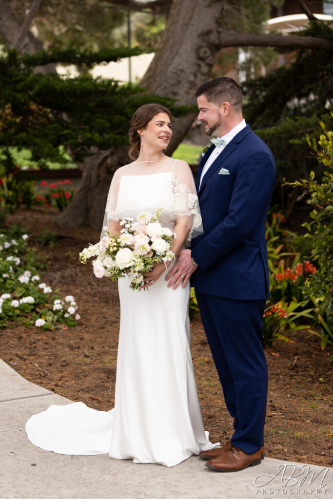 martin-johnson-house-la-jolla-wedding-photography-010-683x1024 Martin Johnson House | La Jolla | Rebecca + Daniel’s Wedding Photography