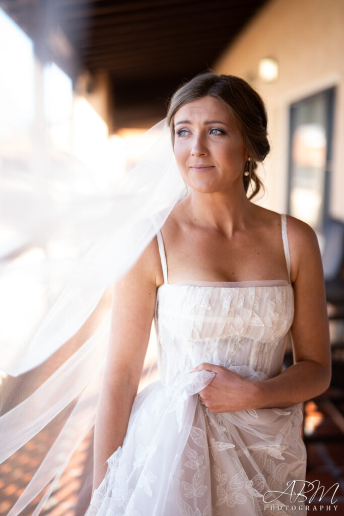 Scripps Seaside Forum | La Jolla | Olivia + Dillon’s Wedding Photography Weddings scripps-seaside-forum-la-jolla-wedding-photography-011-683x1024 Scripps Seaside Forum | La Jolla | Olivia + Dillon’s Wedding Photography