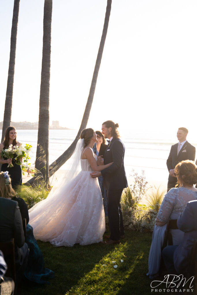 scripps-seaside-forum-la-jolla-wedding-photography-029-683x1024 Scripps Seaside Forum | La Jolla | Olivia + Dillon’s Wedding Photography