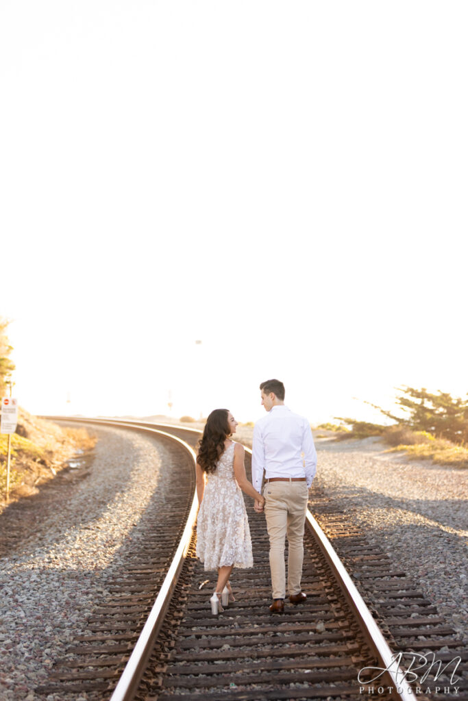 Seagrove Park | Del Mar | Kayla + Chad’s Engagement Photography Engagements seagrove-park-del-mar-engagement-photography-006-683x1024 Seagrove Park | Del Mar | Kayla + Chad’s Engagement Photography