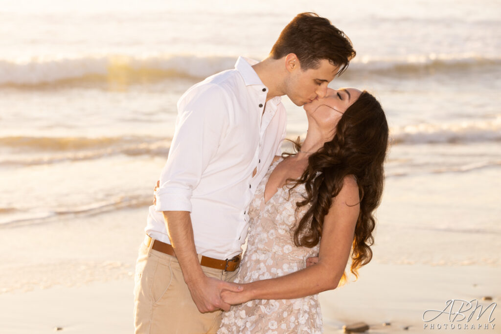 Seagrove Park | Del Mar | Kayla + Chad’s Engagement Photography Engagements seagrove-park-del-mar-engagement-photography-012-1024x683 Seagrove Park | Del Mar | Kayla + Chad’s Engagement Photography
