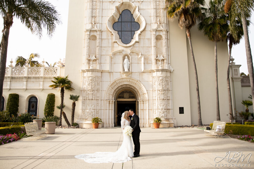 The Immaculata Catholic Church | San Diego | Grace + Gilbert’s Wedding Photography Weddings the-immaculata-curch-san-diego-wedding-photography-040-1024x683 The Immaculata Catholic Church | San Diego | Grace + Gilbert’s Wedding Photography