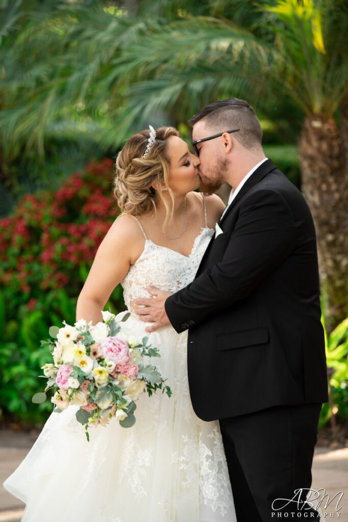 Grand-tradition-wedding-garden-estate-san-diego-wedding-photography-033-683x1024 Grand Tradition Garden & Estates | Fallbrook | Lauren + Michael’s Wedding Photography