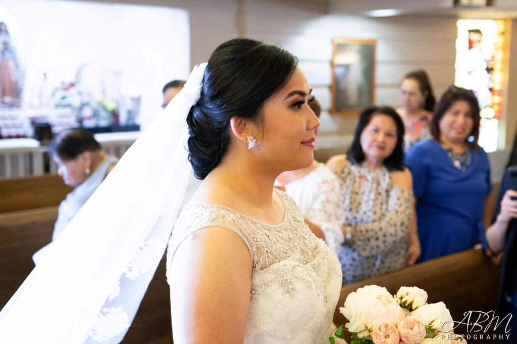 St-louis-catholic-curch-san-diego-photography-008-1024x683 St. Louis Catholic Church | San Diego | Erica + Ryan’s Wedding Photography