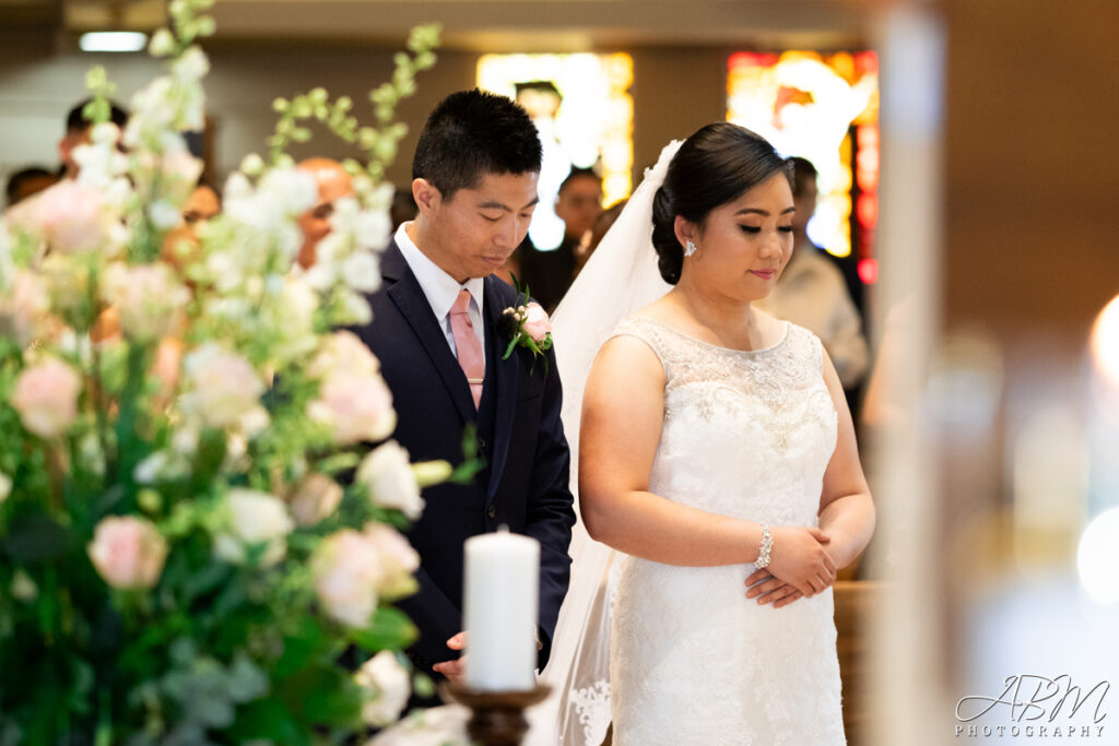 St-louis-catholic-curch-san-diego-photography-012-1024x683 St. Louis Catholic Church | San Diego | Erica + Ryan’s Wedding Photography