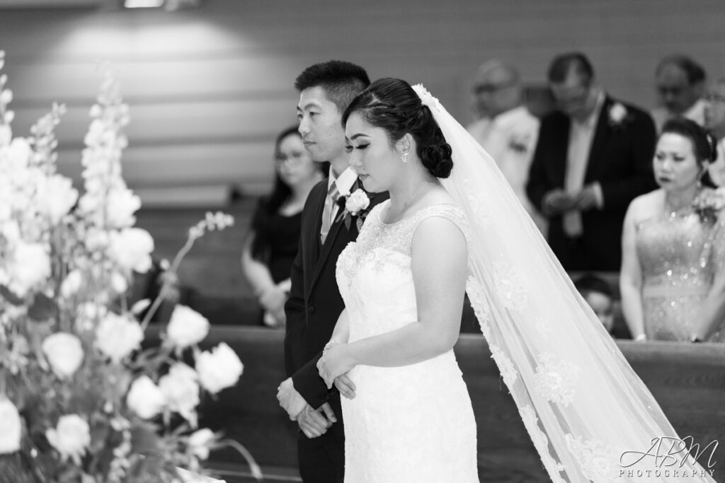 St-louis-catholic-curch-san-diego-photography-013-1024x683 St. Louis Catholic Church | San Diego | Erica + Ryan’s Wedding Photography