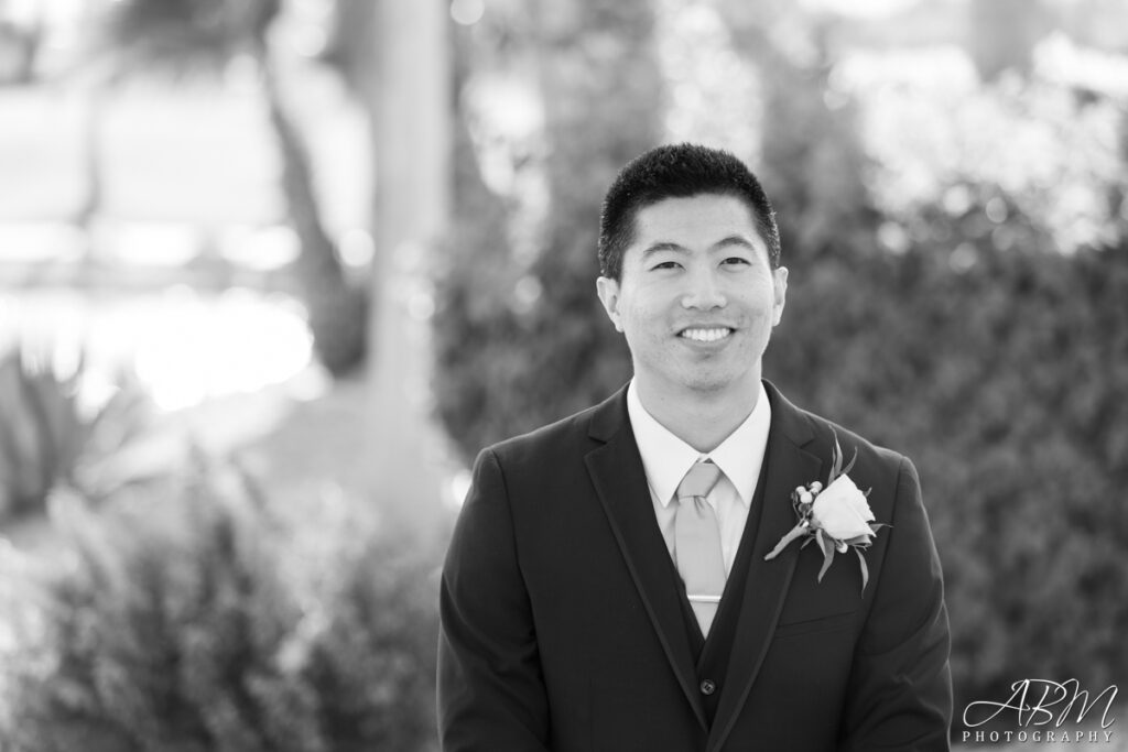 St-louis-catholic-curch-san-diego-photography-022-1024x683 St. Louis Catholic Church | San Diego | Erica + Ryan’s Wedding Photography