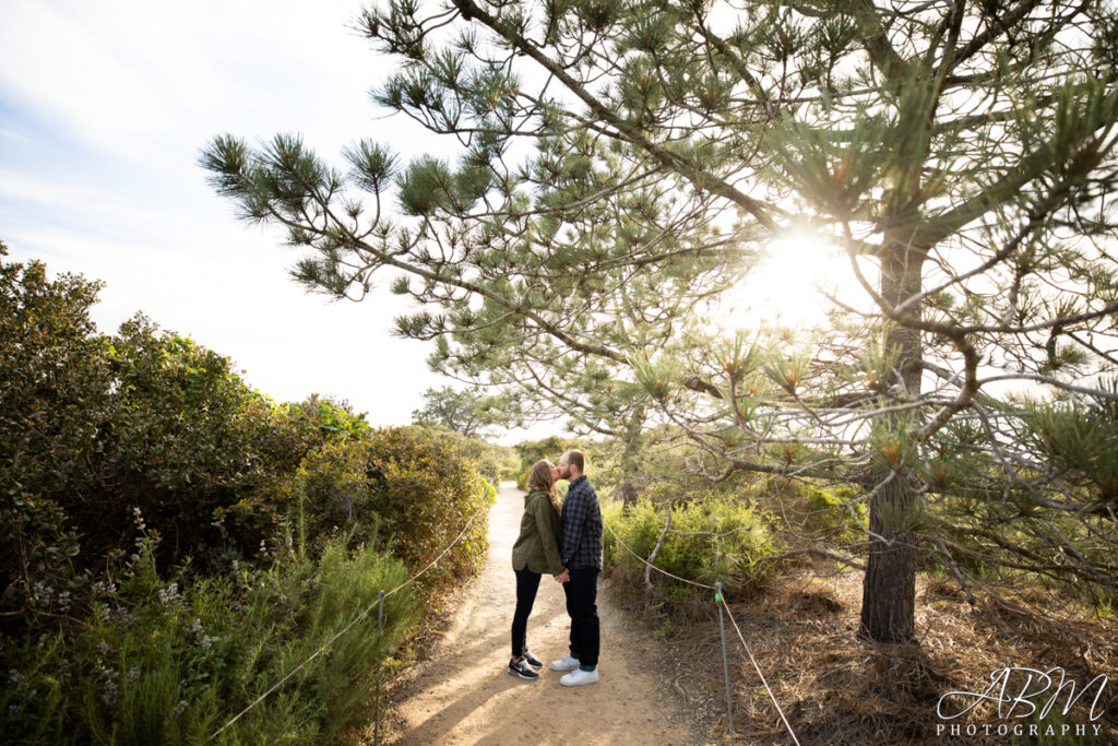 Torrey-pines-san-diego-engagement-photography-013-1024x683 Torrey Pines State Reserve | San Diego | Engagement Session