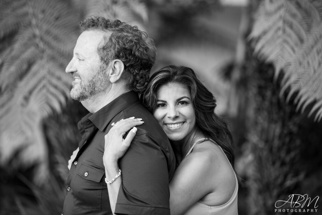 Coronado State Beach | Coronado | Christina + Roberts Engagement Photography Engagements coronado-beach-engagement-photography-004-1-1024x683 Coronado State Beach | Coronado | Christina + Roberts Engagement Photography