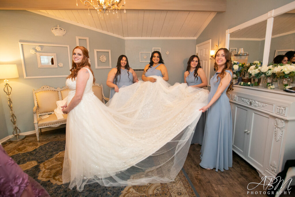 Los Willows Wedding Estate | San Diego | Alyssa + Evan’s Wedding Photography Weddings los-willows-wedding-estate-san-diego-wedding-photography-003-1024x683 Los Willows Wedding Estate | San Diego | Alyssa + Evan’s Wedding Photography